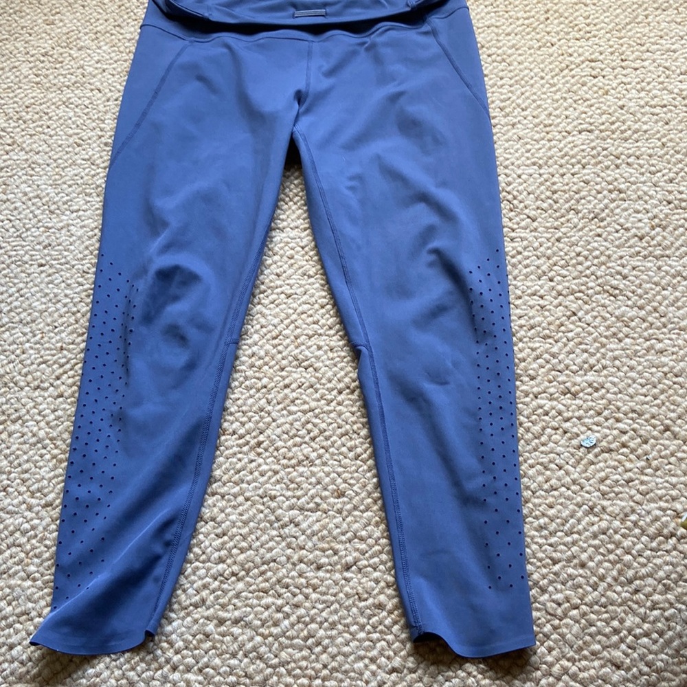 Zella Capri Leggings - Woma’s  Large  - light gunmetal grey